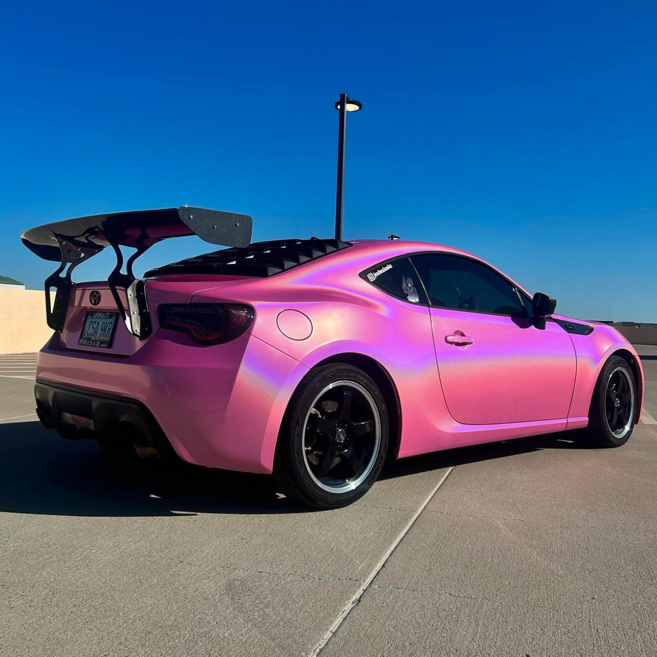 Gloss Laser Flip Pink - Image 3