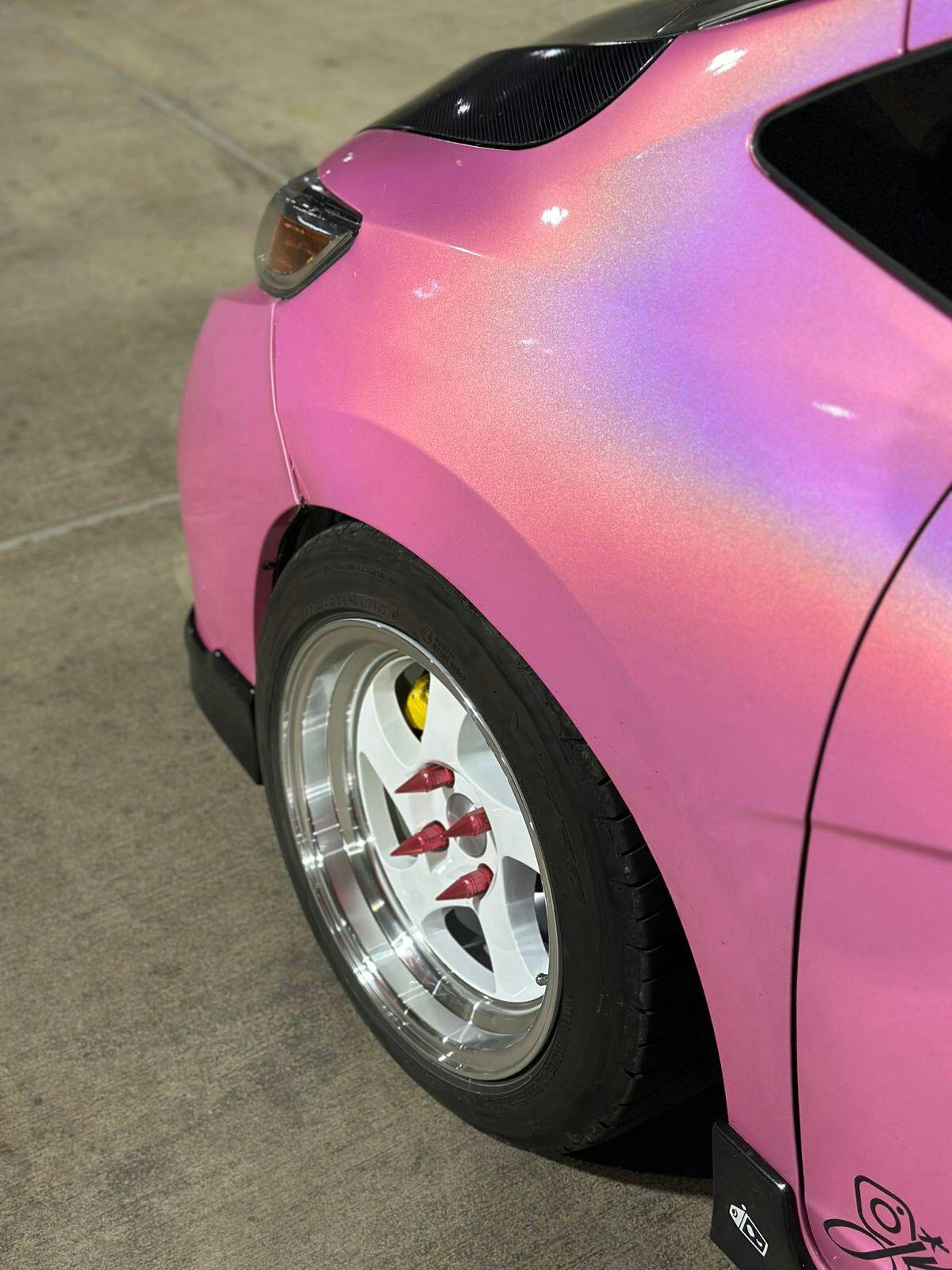 Gloss Laser Flip Pink - Image 8